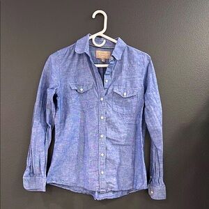 Woman’s Blue Button-Up Soft Wash Shirt - Banana Republic - Size S